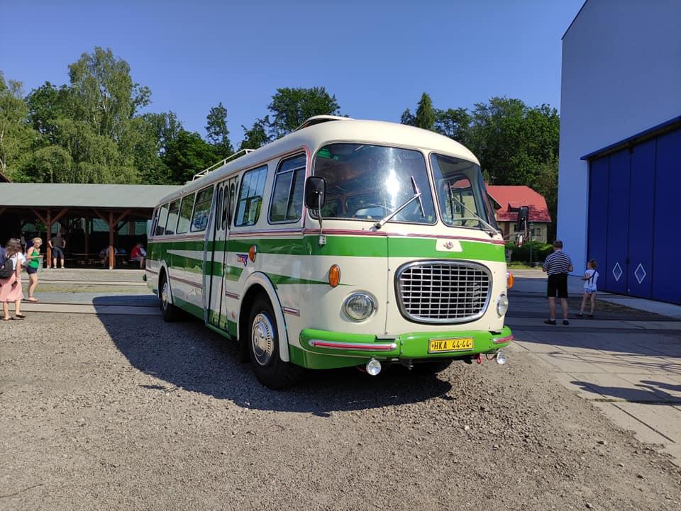 Ze sobotní autobusové Lužné