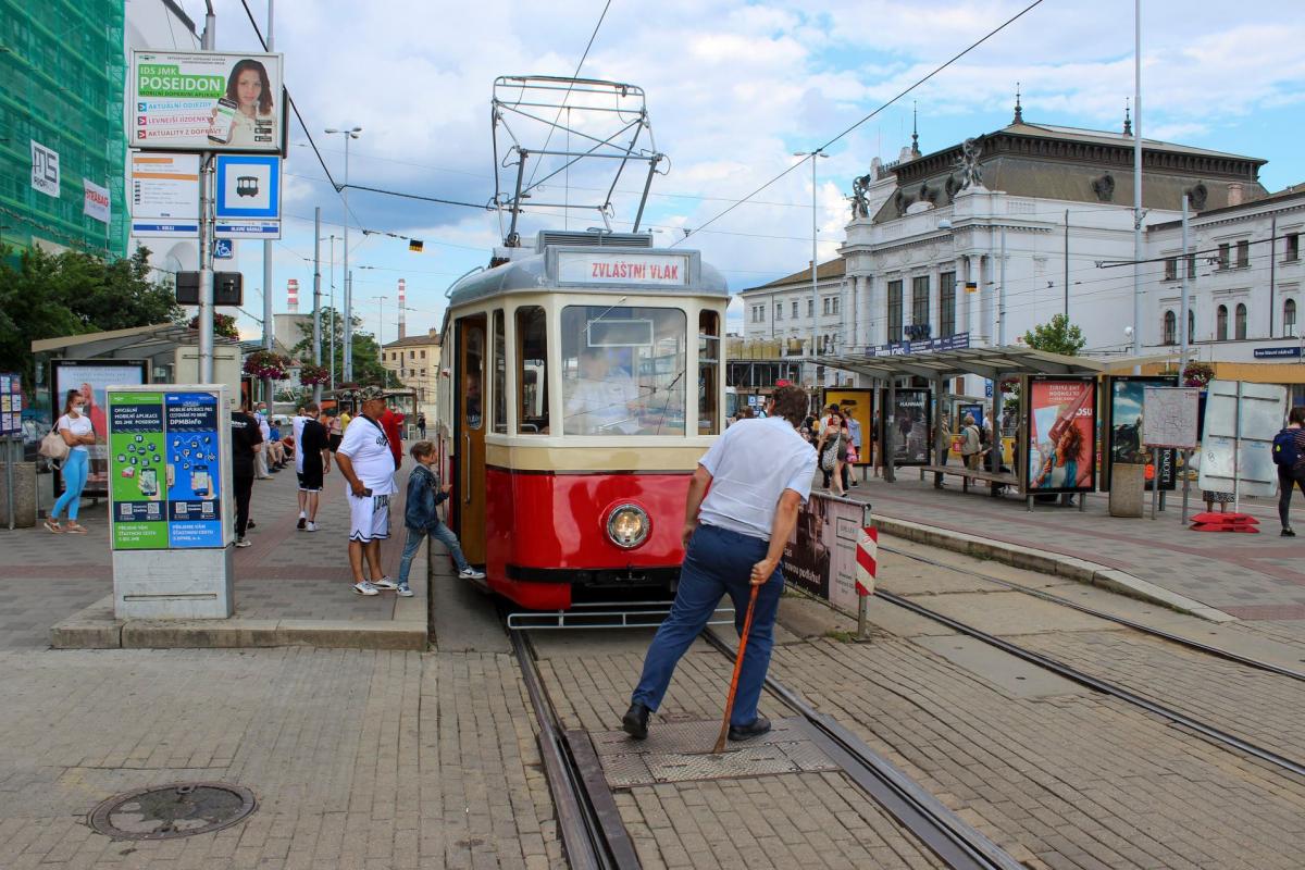 Z víkendových dopravních akcí 