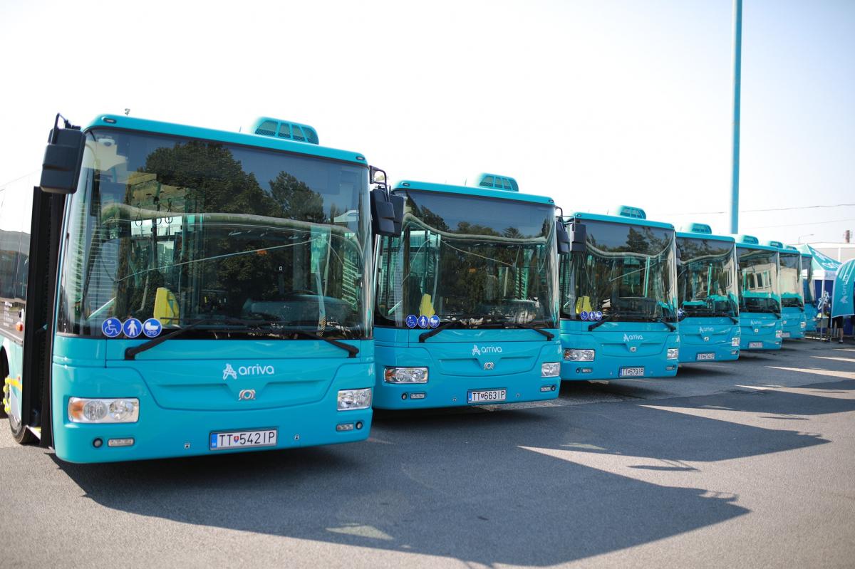 Cestující ve slovenské Trnavě se vozí novými autobusy SOR