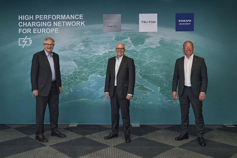 Daimler Truck, TRATON GROUP a Volvo Group postaví v Evropě síť nabíječek 