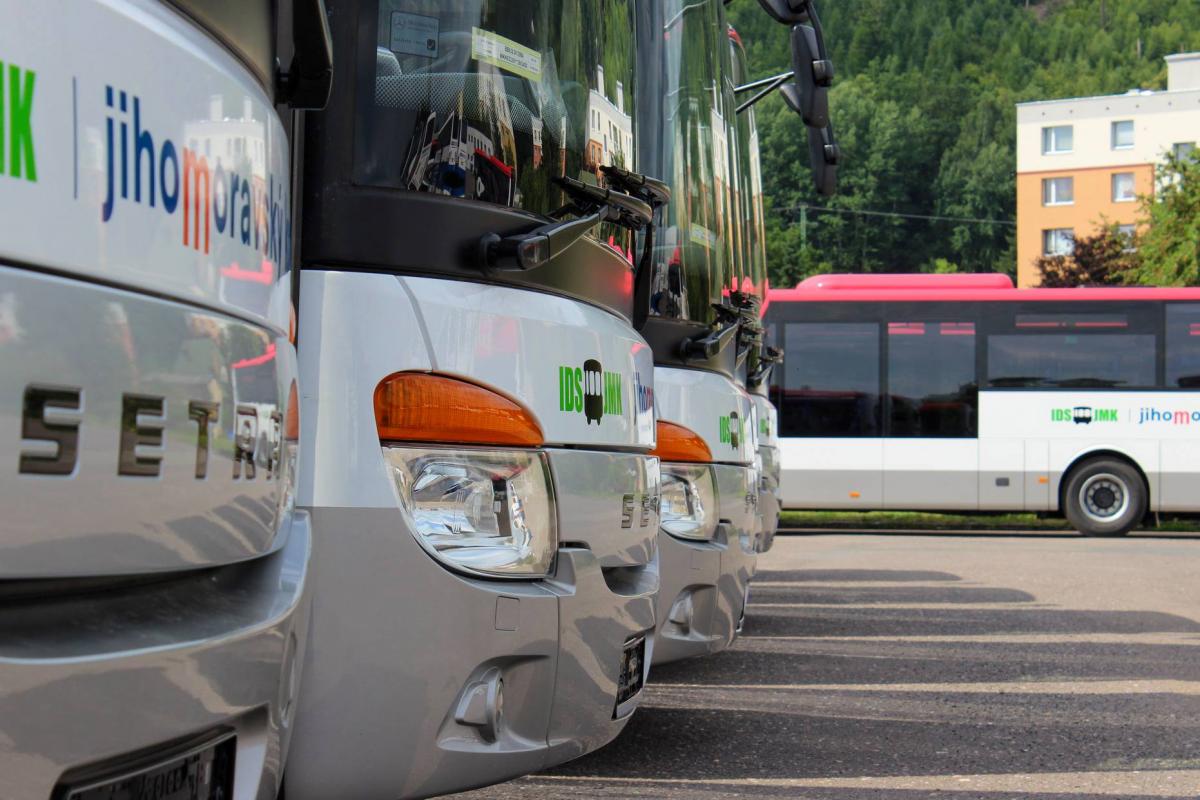 V Ústí nad Orlicí jsou připraveny nové autobusy pro IDS JMK