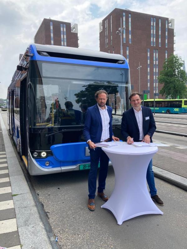 První kompozitní e-busy Ebusco objednány pro Nizozemsko