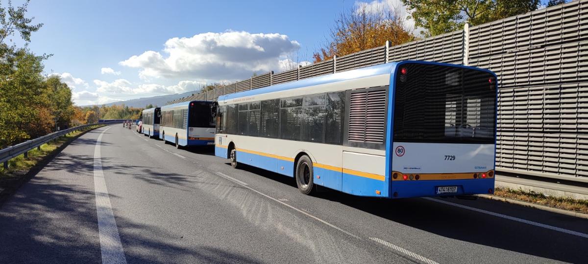 Sedm autobusů z Ostravy odjelo na pomoc do Košic