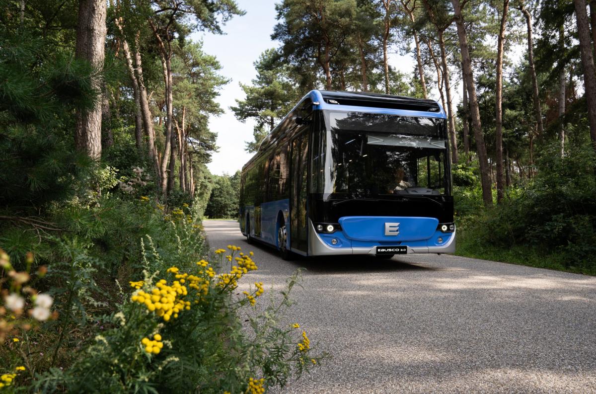 Nový závod Ebusco na elektrické autobusy otevřen 