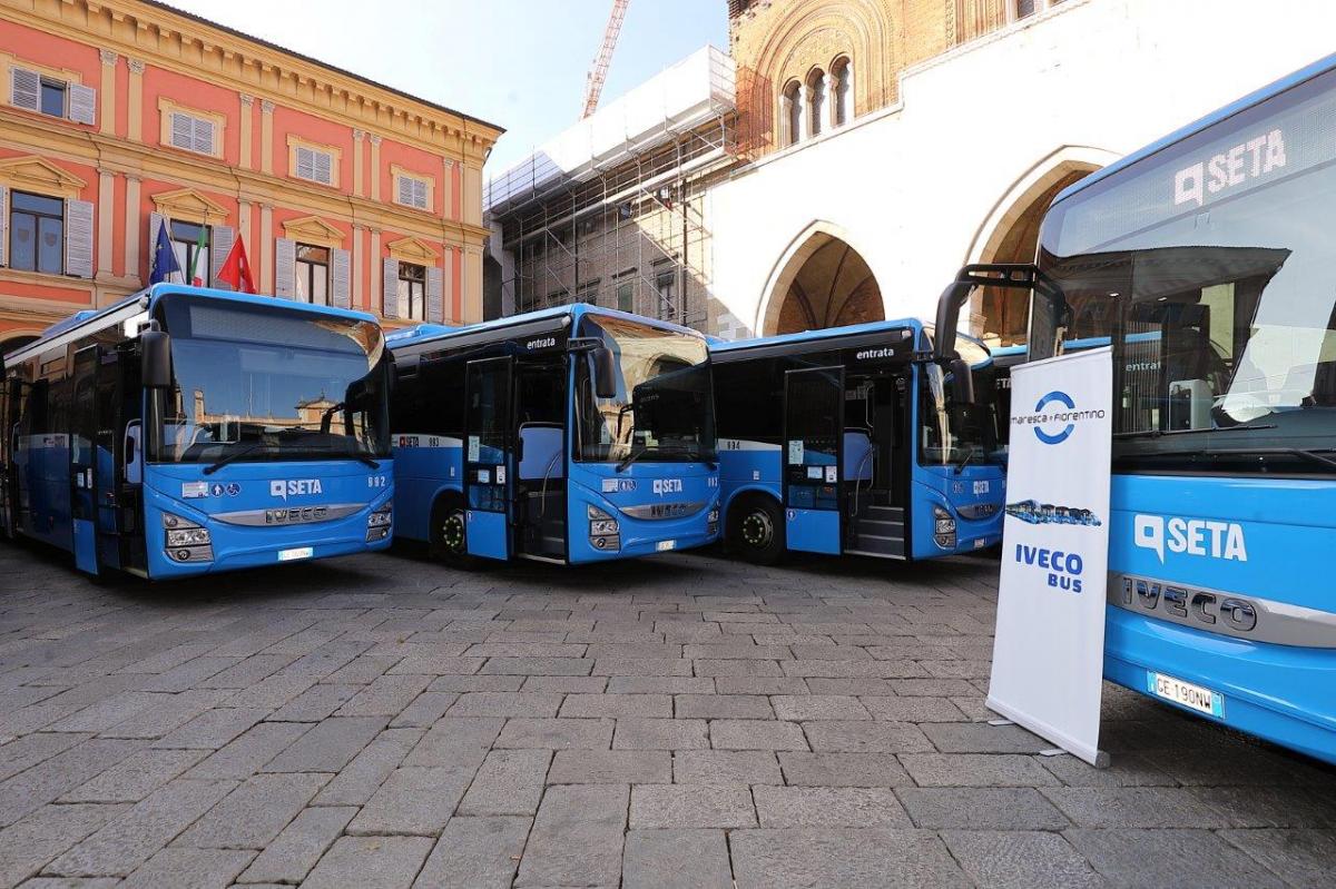 V italské Piacenza přivítali autobusy Crossway z České republiky
