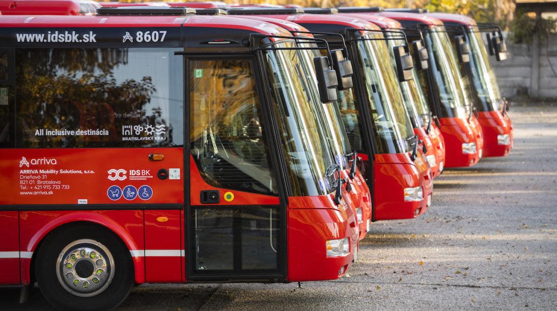 V příměstských autobusech v Bratislavském kraji od zítra zdarma