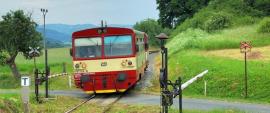 Lokálky ve Středních Čechách nahradí autobusy 