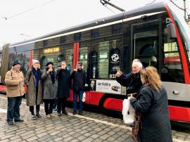 Desátá pražská tramvaj 15T má jméno