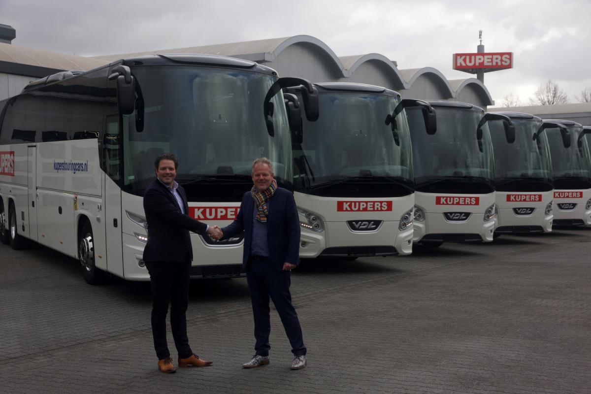 Světlo na konci tunelu: 10 nových autokarů VDL Futura