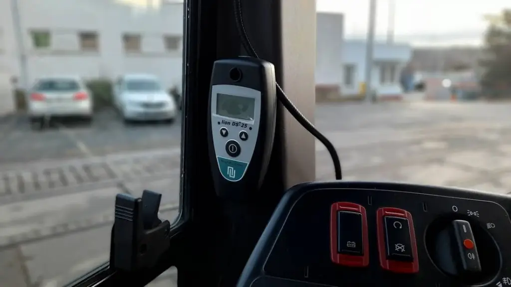 V autobusech městské dopravy v Brně zkouší alkohol testery
