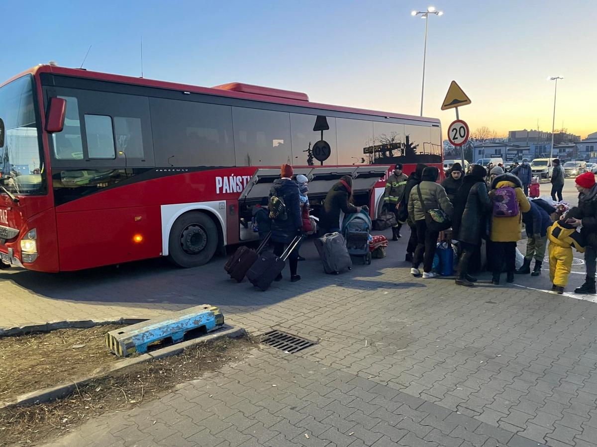 Posíláte svůj autobus na pomoc uprchlíkům z Ukrajiny? Dejte vědět koordinátorům