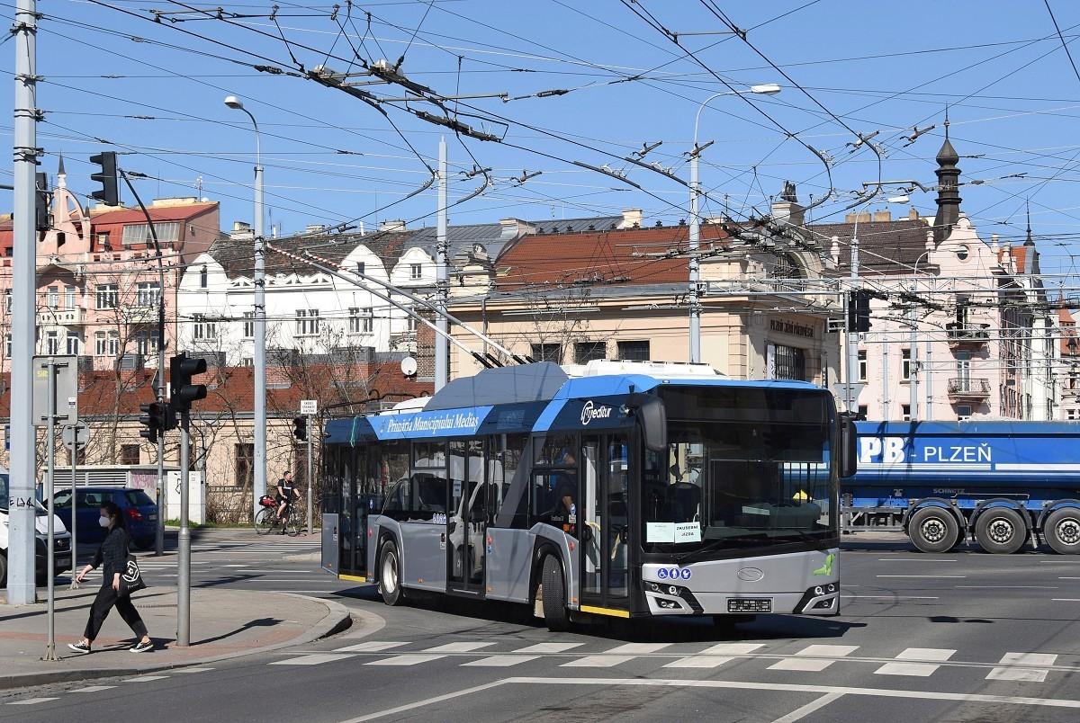 Brno, Budapešť, Ploješť, Plzeň, Mediaș, Saint-Étienne, Sofie, Târgu Jiu. Testované trolejbusy v ulicích Plzně.