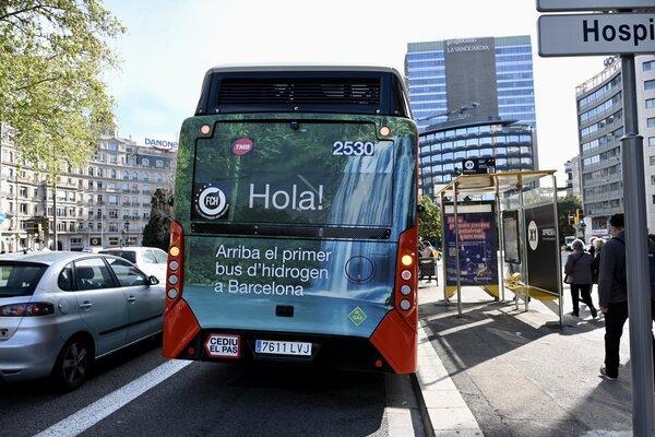 První elektrický autobus na vodík v Barceloně