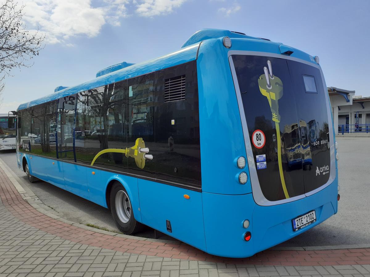 Cestující v Přerově budou od 2. května vozit elektrobusy