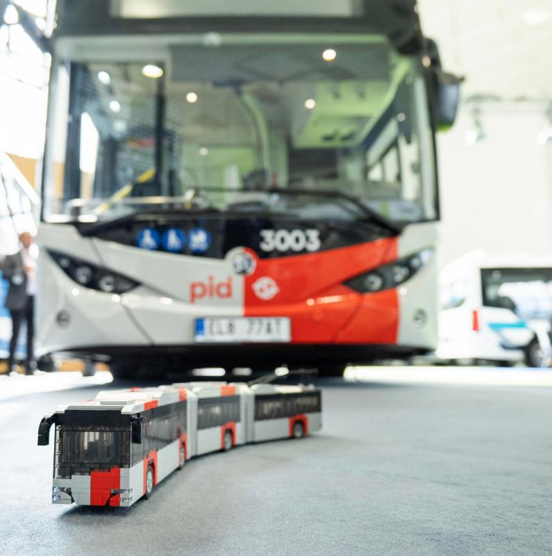 Škoda Transportation představila tříčlánkový trolejbus pro Prahu