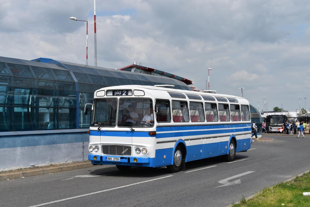 Autobusový den PID v Praze - Letňanech obrazem