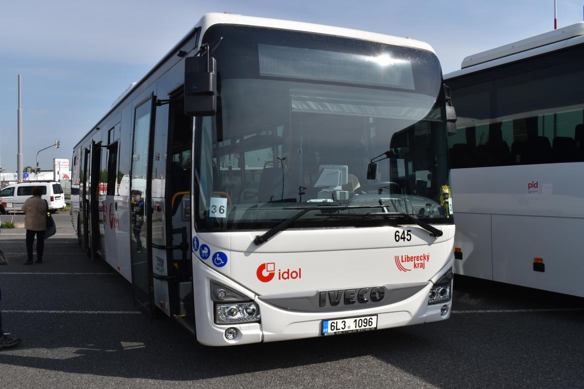 Autobusový den PID v Praze - Letňanech obrazem