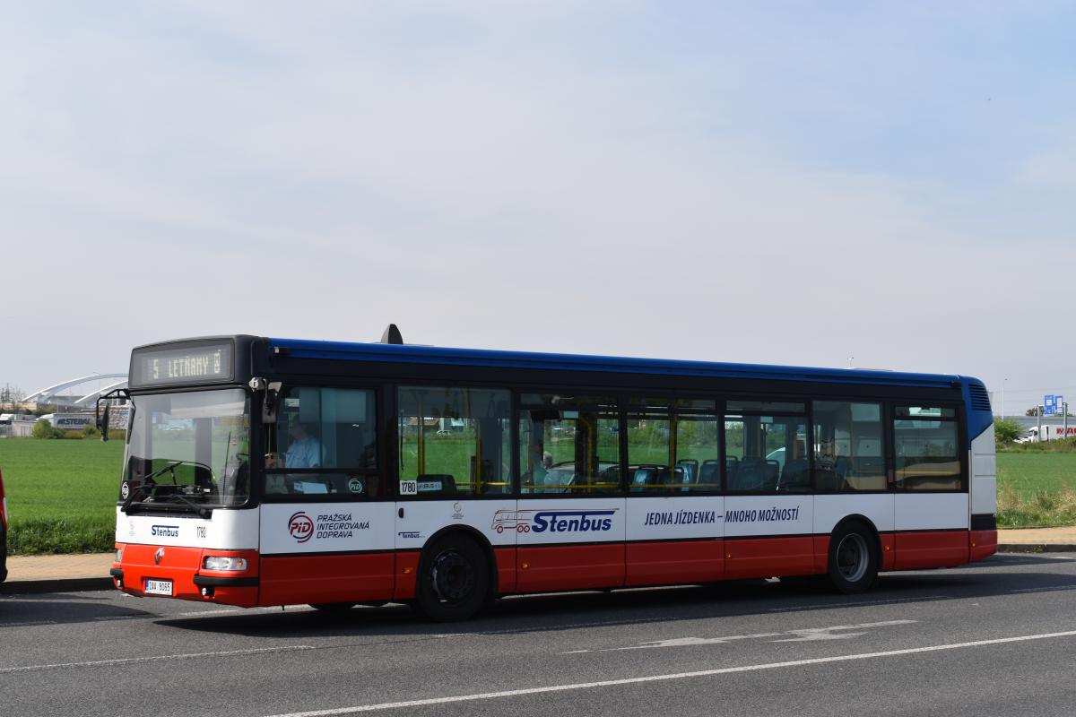 Autobusový den PID v Praze - Letňanech obrazem