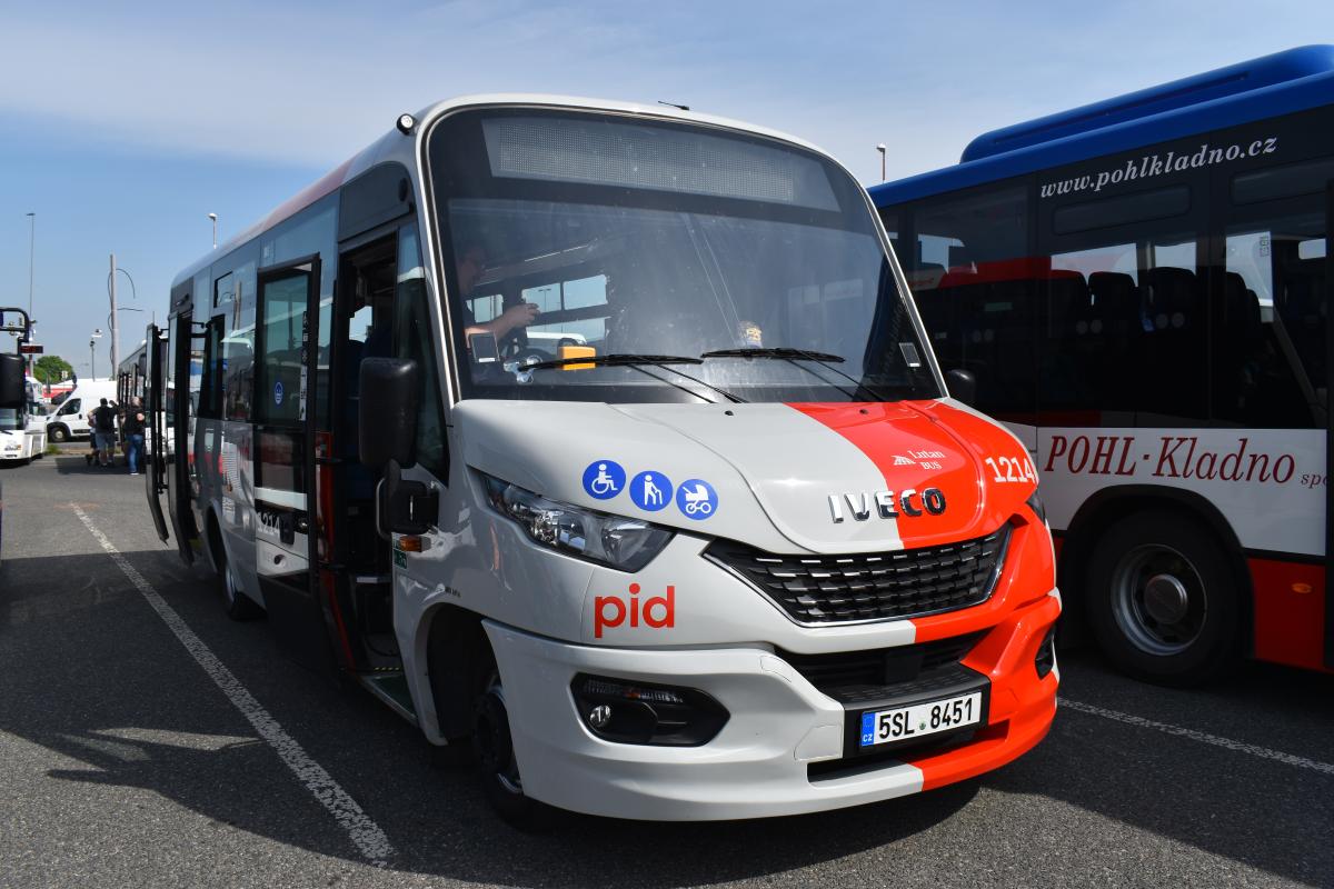 Autobusový den PID v Praze - Letňanech obrazem