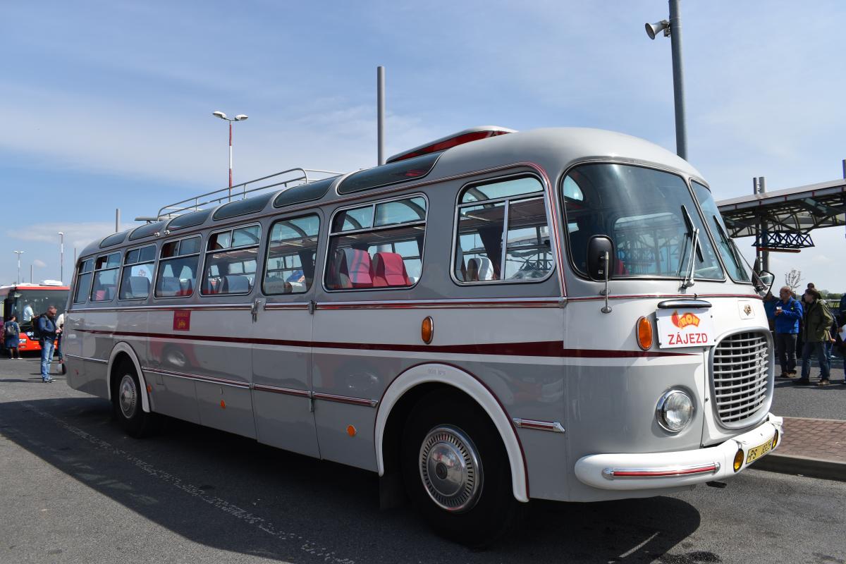 Autobusový den PID v Praze - Letňanech obrazem