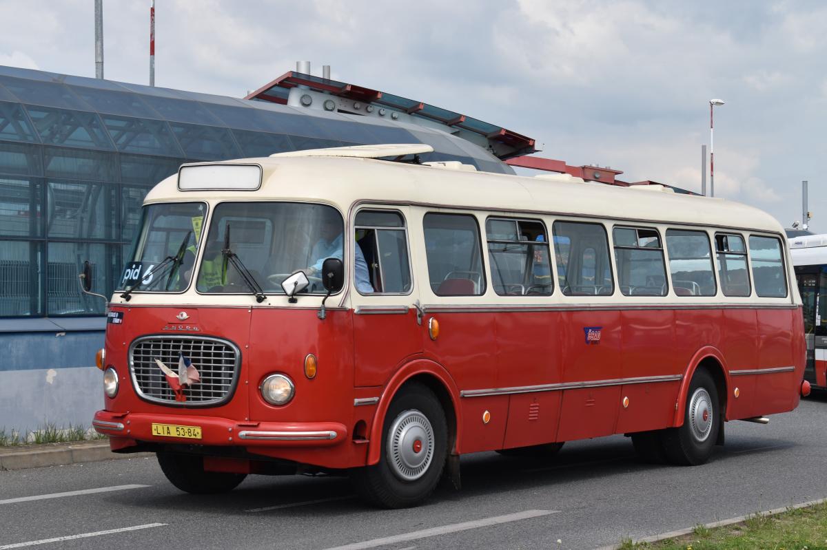 Autobusový den PID v Praze - Letňanech obrazem