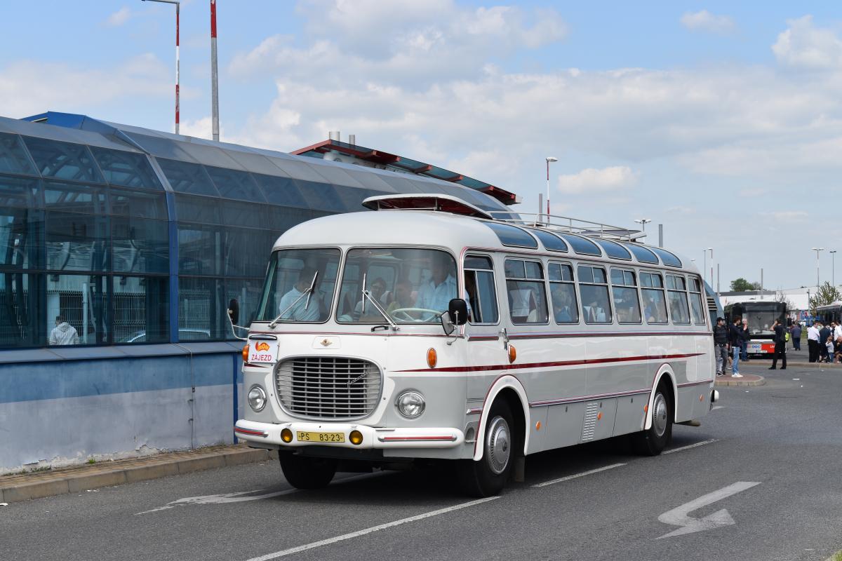 Autobusový den PID v Praze - Letňanech obrazem