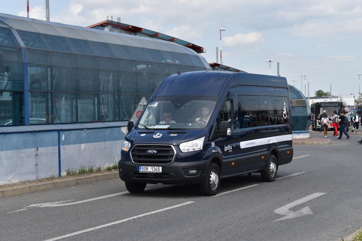 Autobusový den PID v Praze - Letňanech obrazem