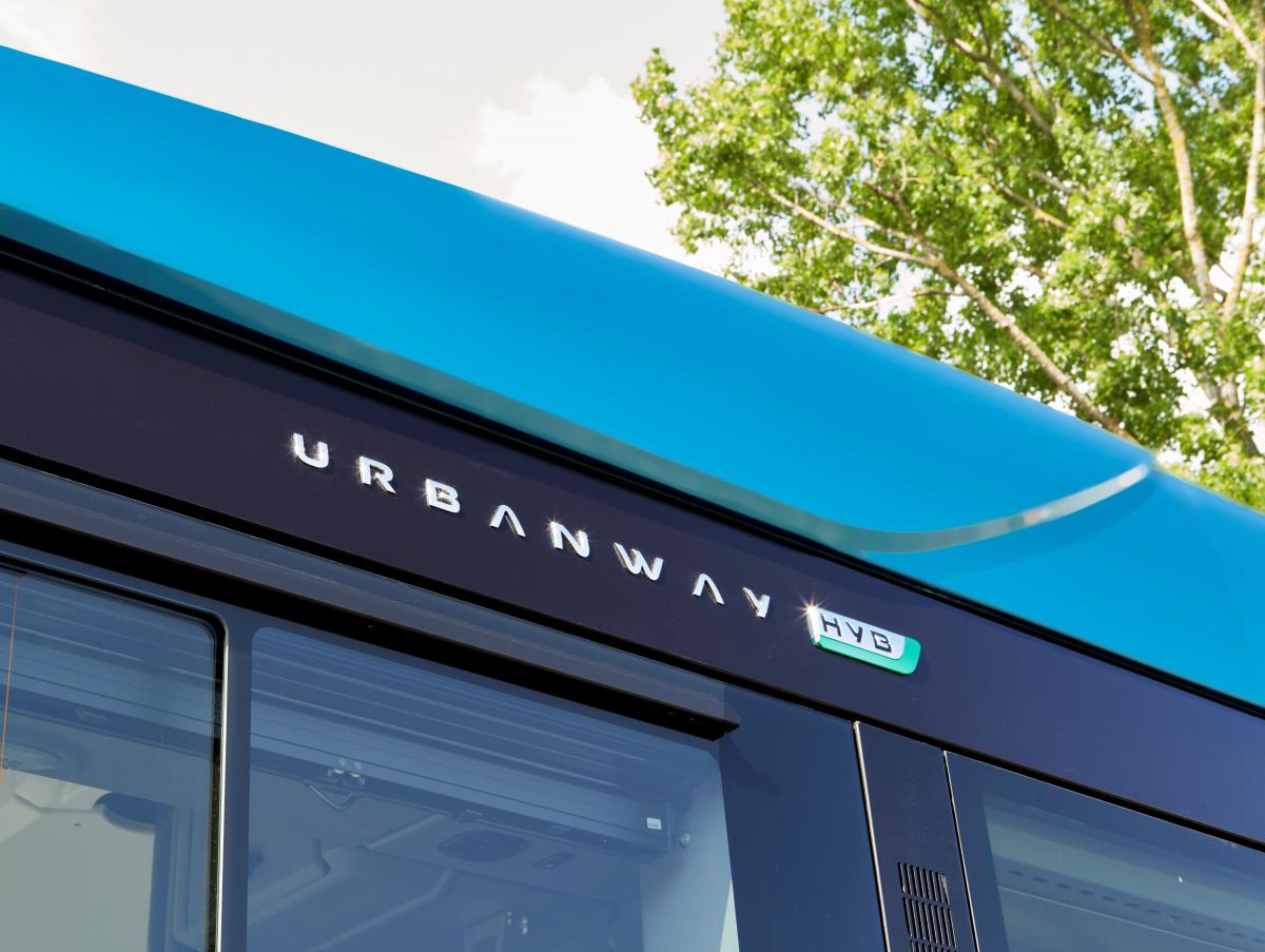 IVECO BUS představí na veletrhu EuMo 2022 nový hybridní URBANWAY