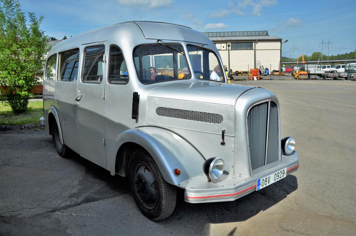 Z přehlídky historických autobusů RTO klubu