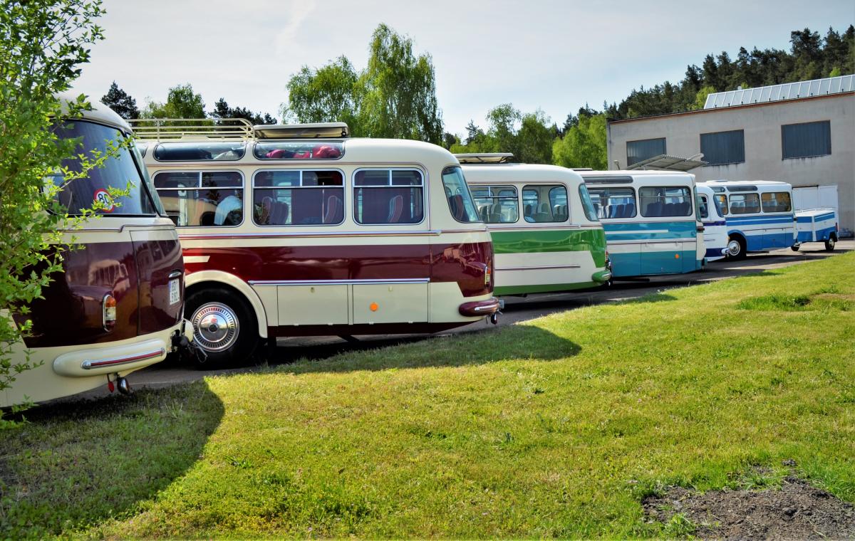 Z přehlídky historických autobusů RTO klubu