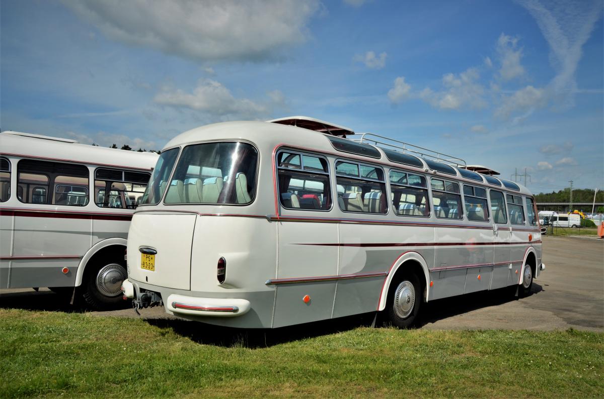 Z přehlídky historických autobusů RTO klubu