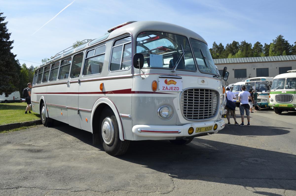 Z přehlídky historických autobusů RTO klubu