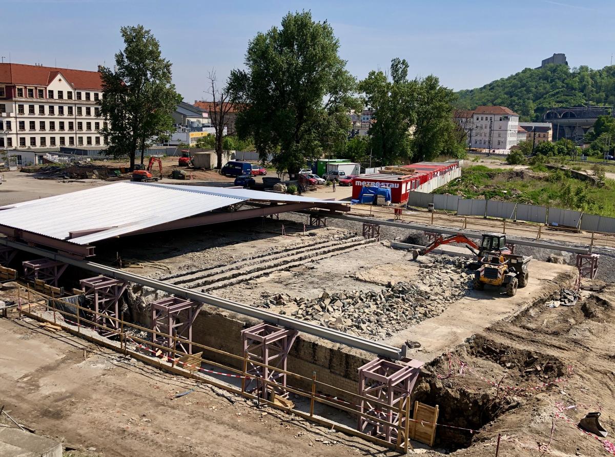 Do Opletalovy ulice se vrací provoz tramvají