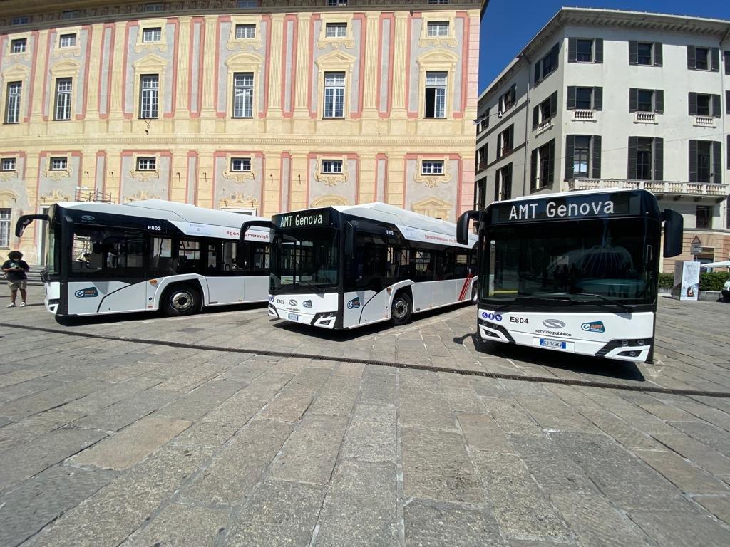 Registrace autobusů v EU v dubnu 2022