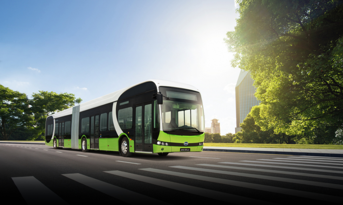 Do Španělska přijedou první kloubové elektrické autobusy