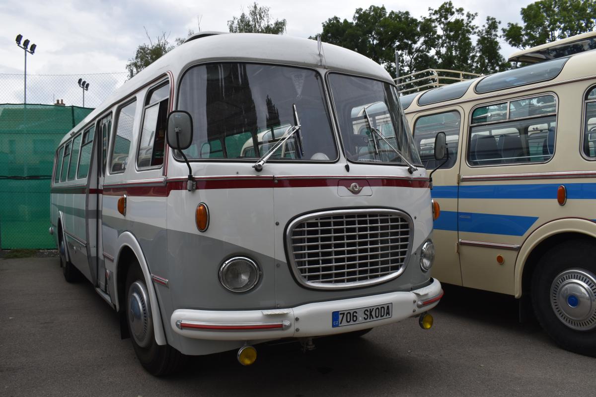 Veterán bus Kříž 2022