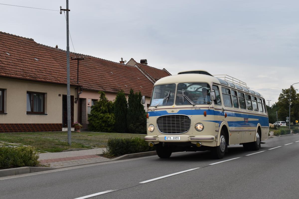 Veterán bus Kříž 2022