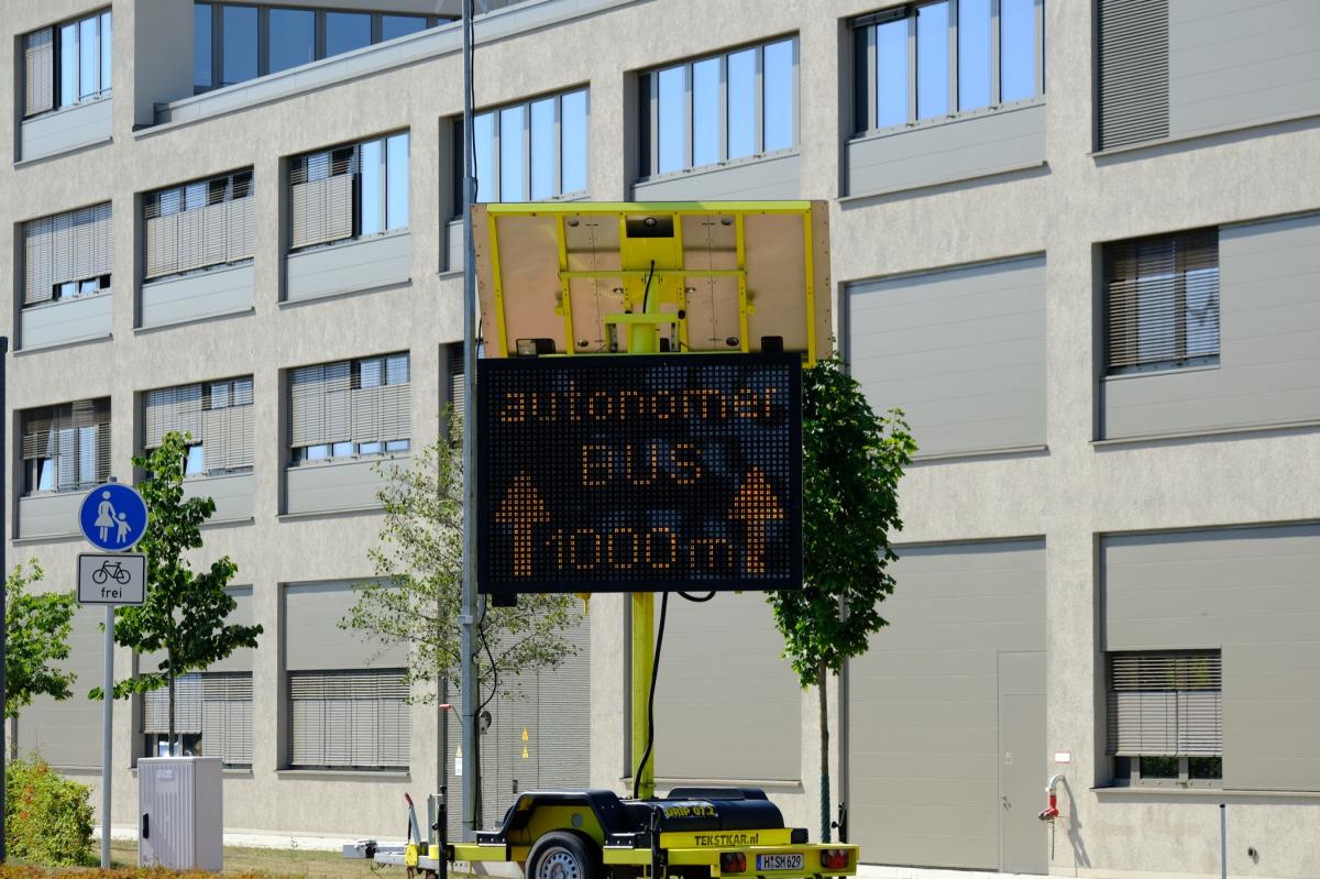 Veřejná doprava u Hannoveru s nemoH