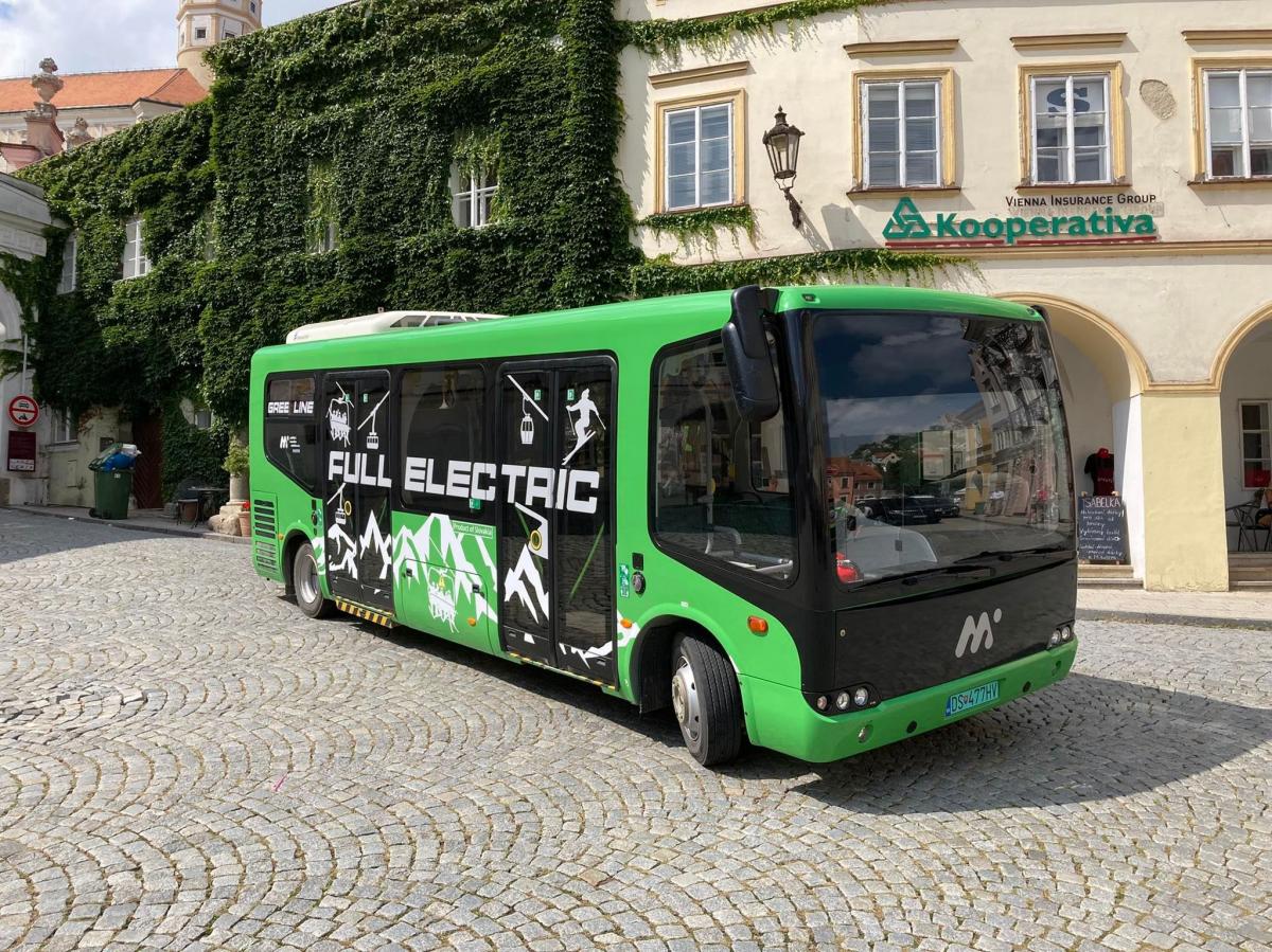 V Brně byl k vidění slovenský autobus na vodík