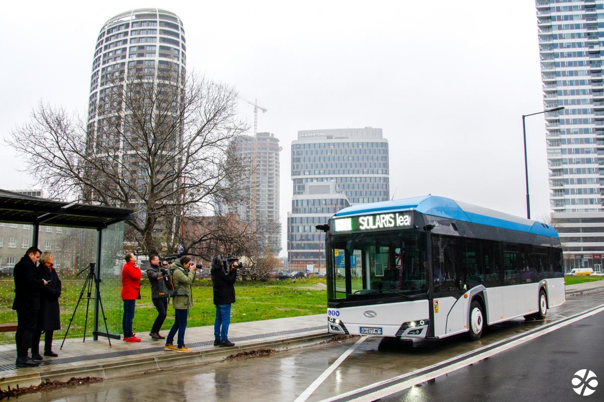 V Bratislavě se cestující poprvé vozí autobusem na vodík