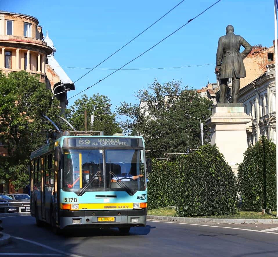 100 trolejbusů Trollino pro Bukurešť