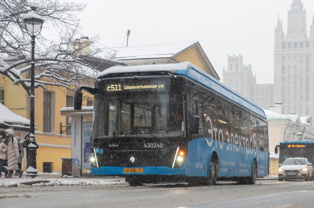 Moskva má 1 050 elektrických autobusů, všechny ruské výroby