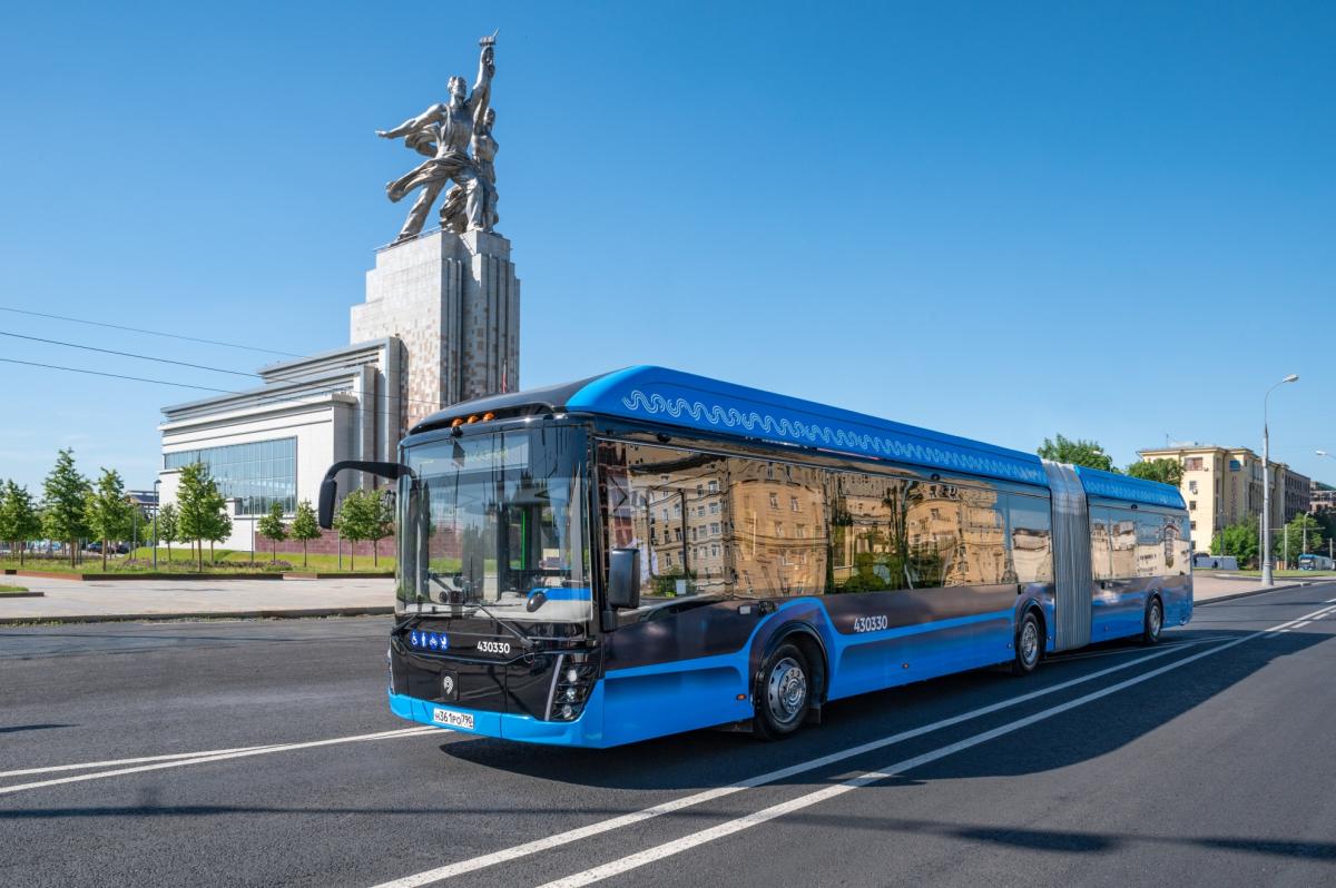 Moskva má 1 050 elektrických autobusů, všechny ruské výroby