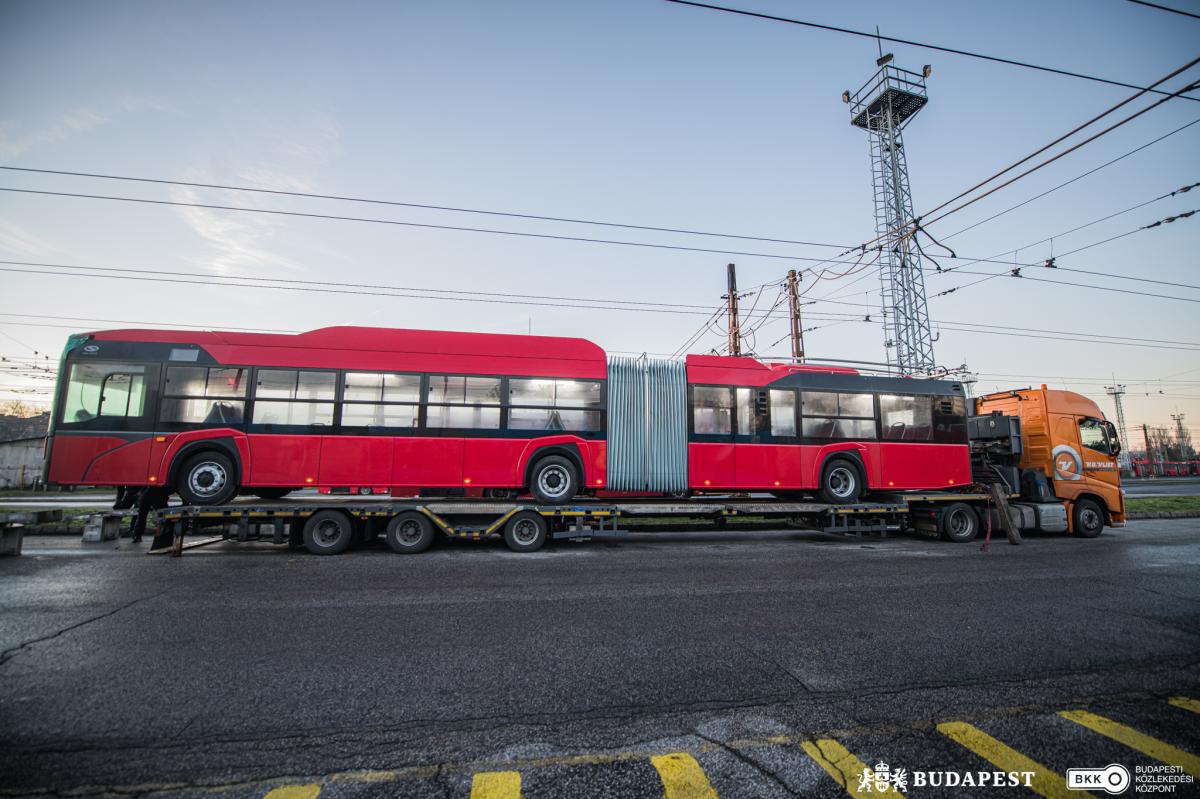 V lednu dorazí do Budapešti z Plzně další trolejbusy