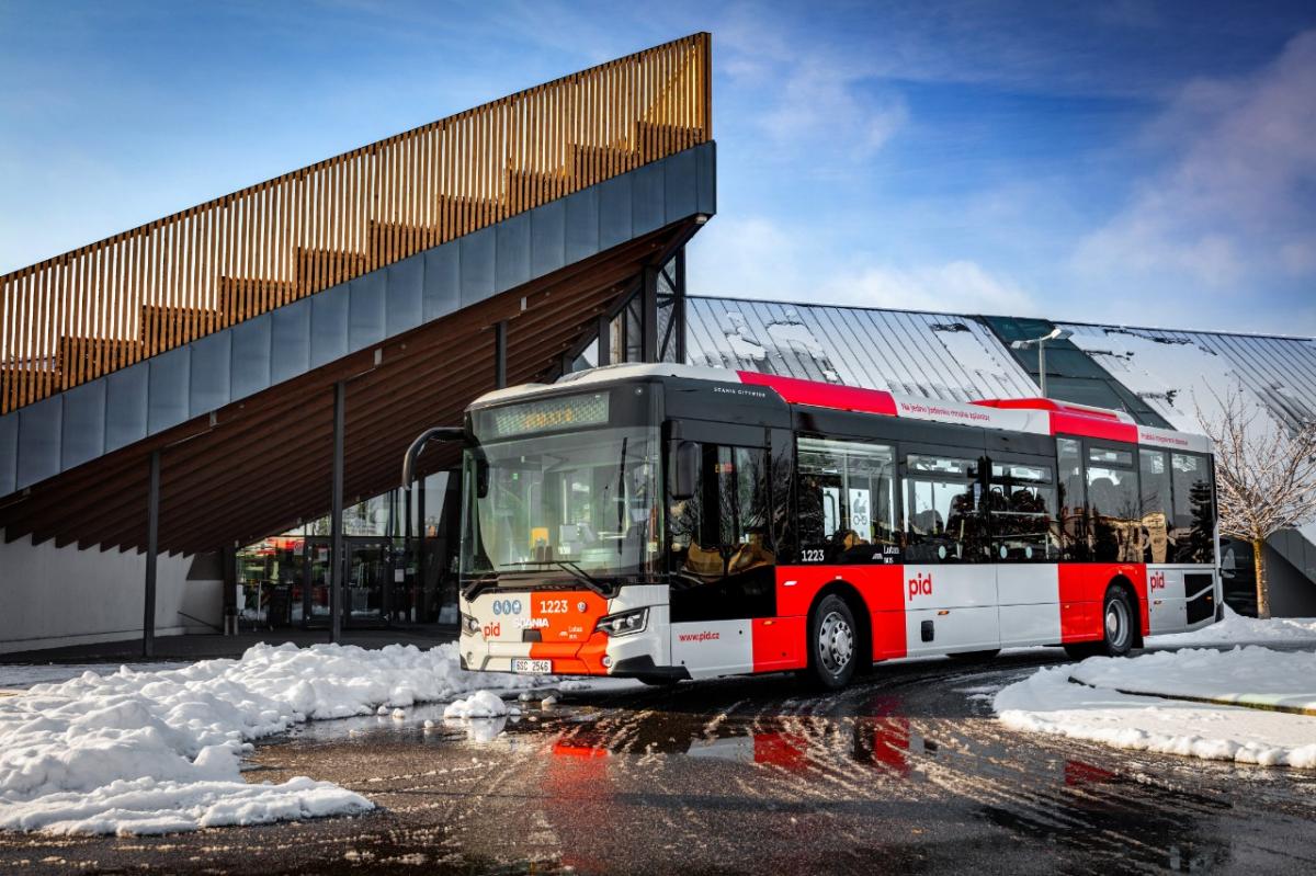 První Scania Citywide LE v Česku bude jezdit v barvách PID