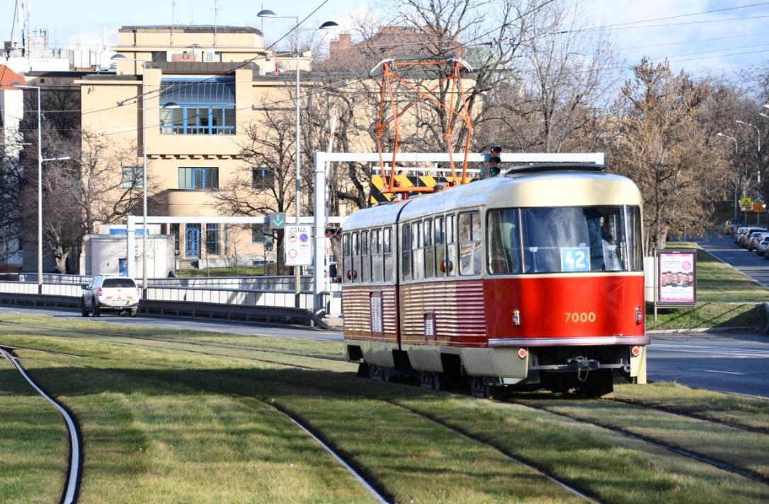 V neděli 5. února vyjede v Praze tramvaj Tatra K2 na historické lince č. 42