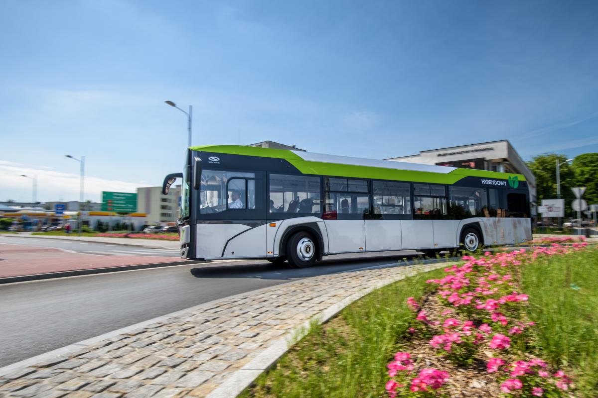 100 hybridních autobusů Solaris přijede na Sardinii