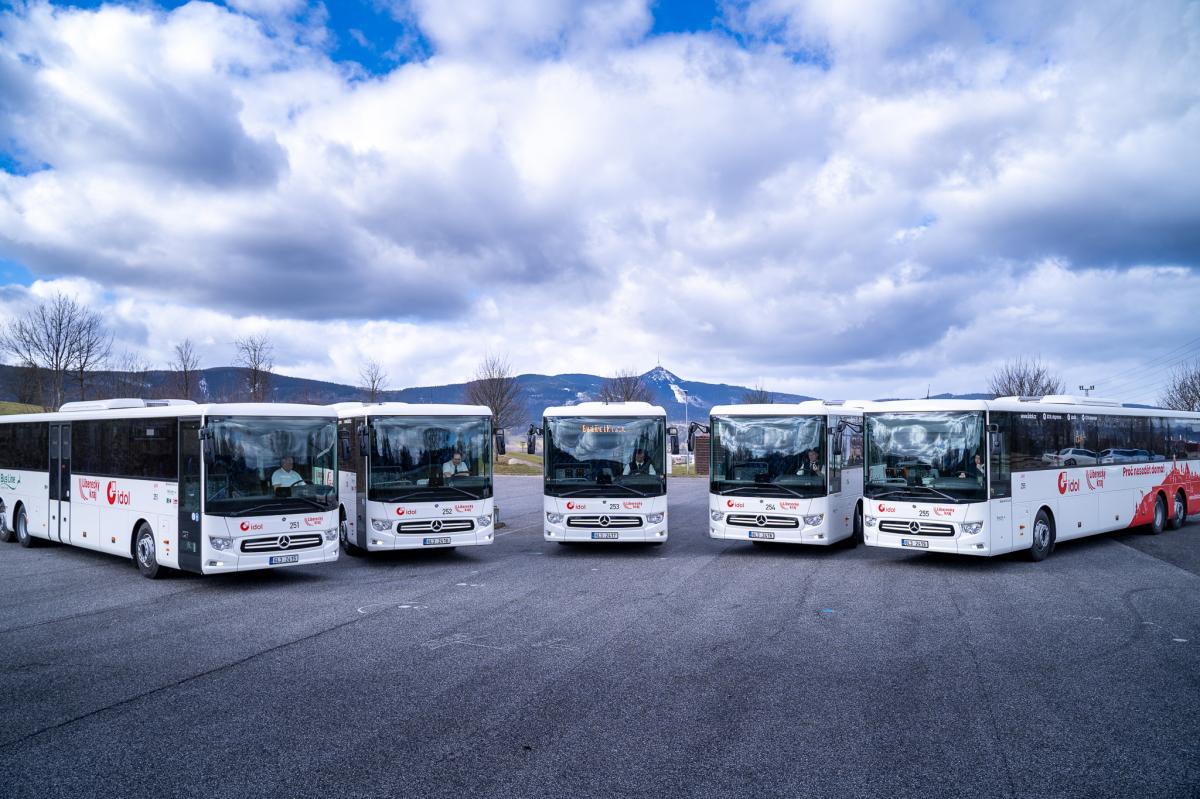 BusLine představil nové dálkové autobusy Mercedes Intouro