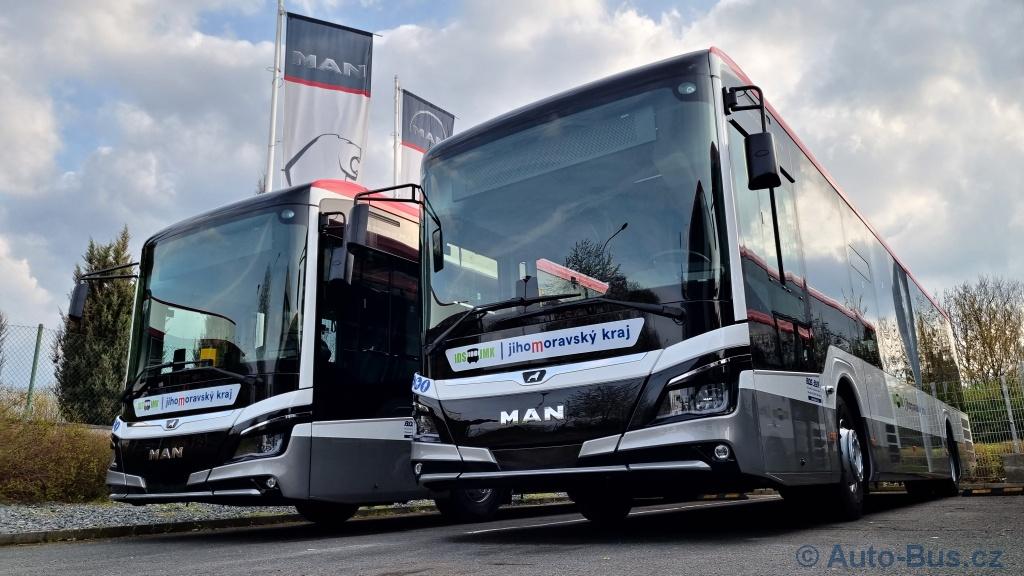 Registrace autobusů v dubnu 2023