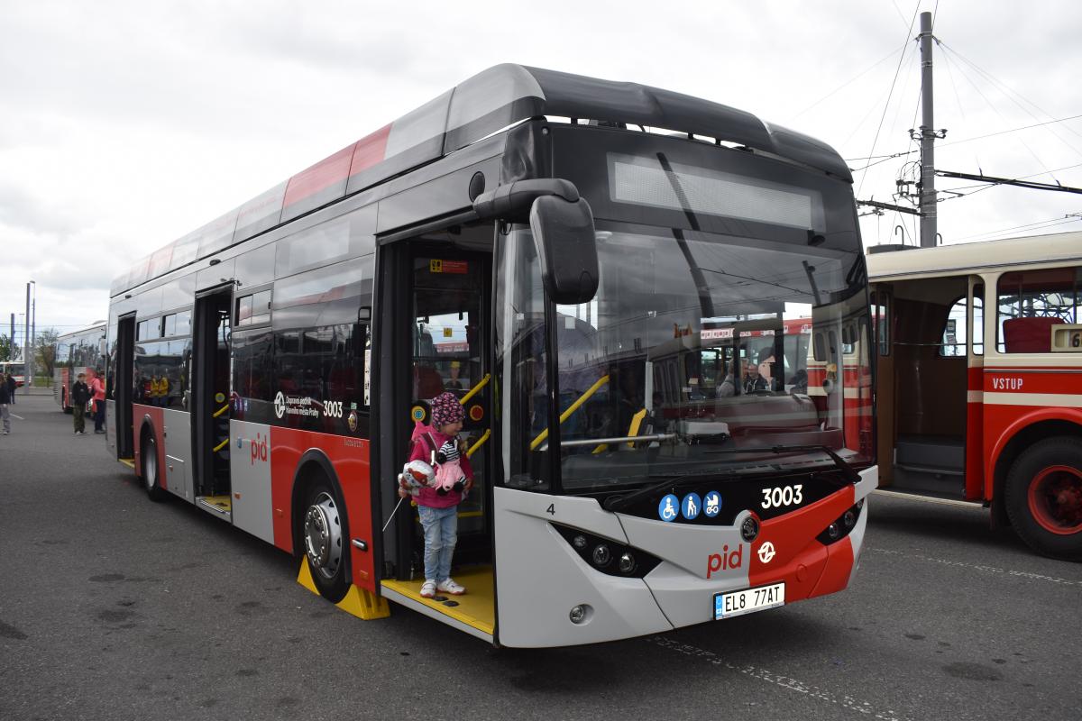 Trolejbusovo - autobusový den PID